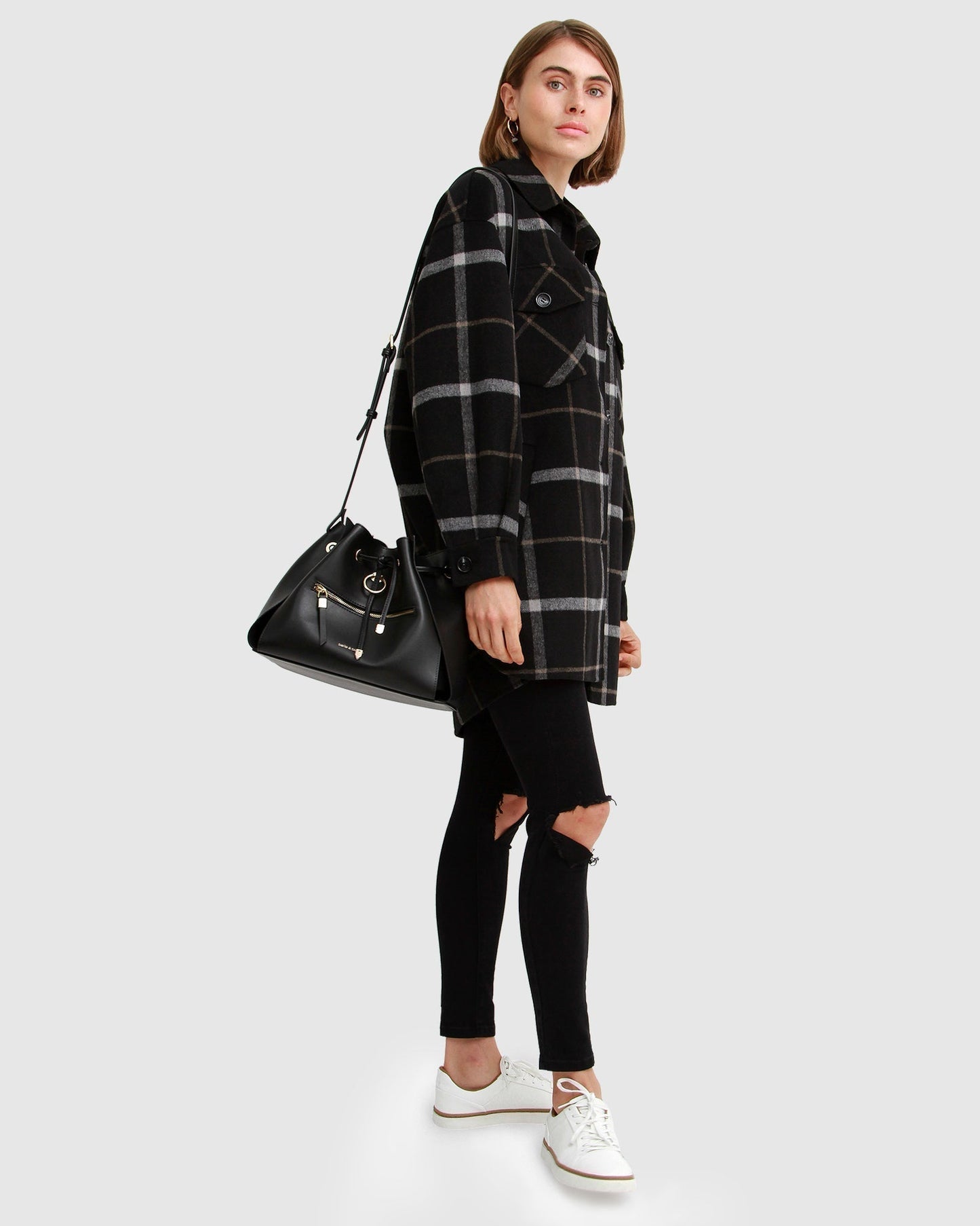 6-River_s-Edge-Black-Plaid-Bag_85739837-b60c-48f0-b3a2-967aa38ad02f.jpg