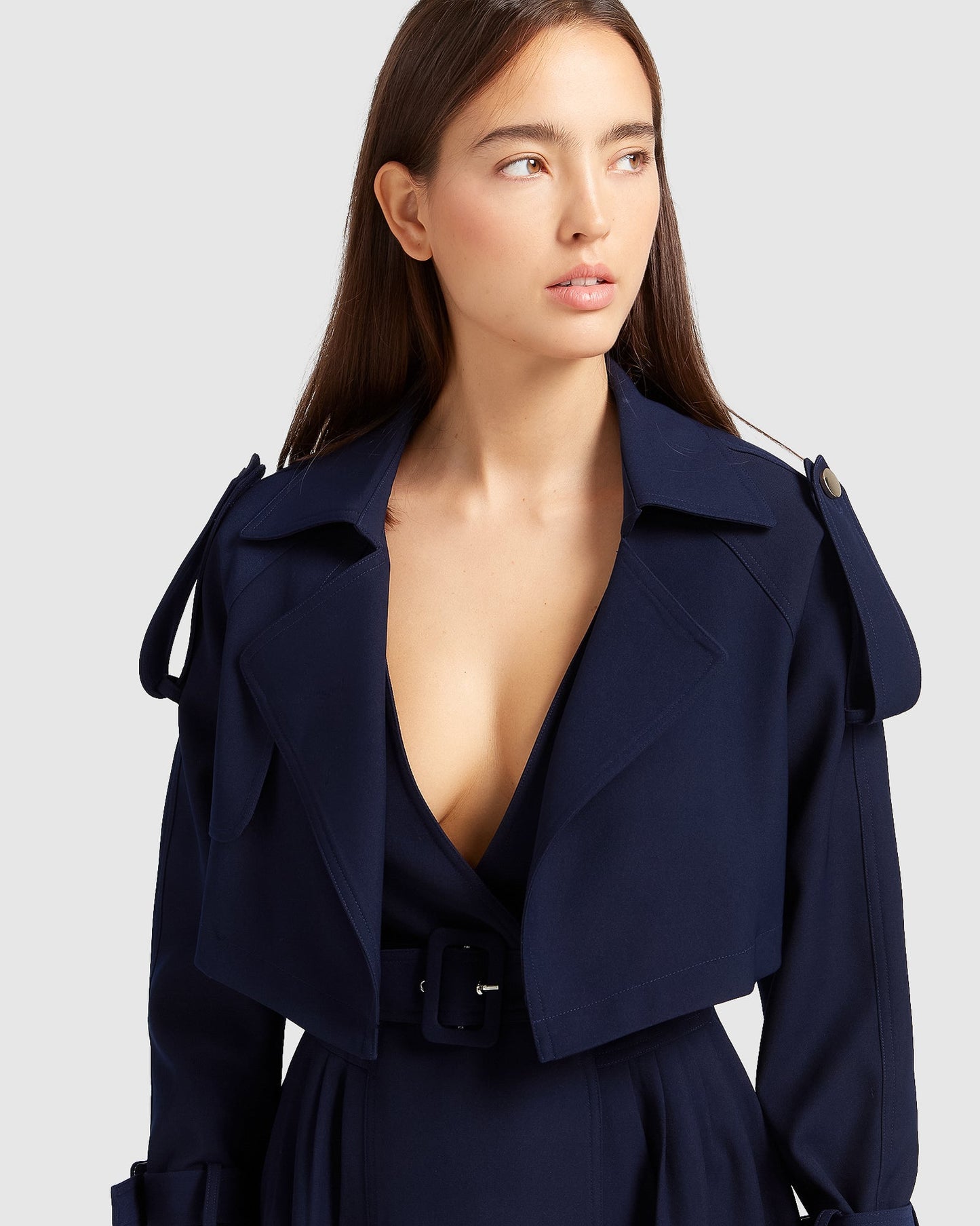 6_Manhatten_Cropped_Trench_Navy_Detail.jpg