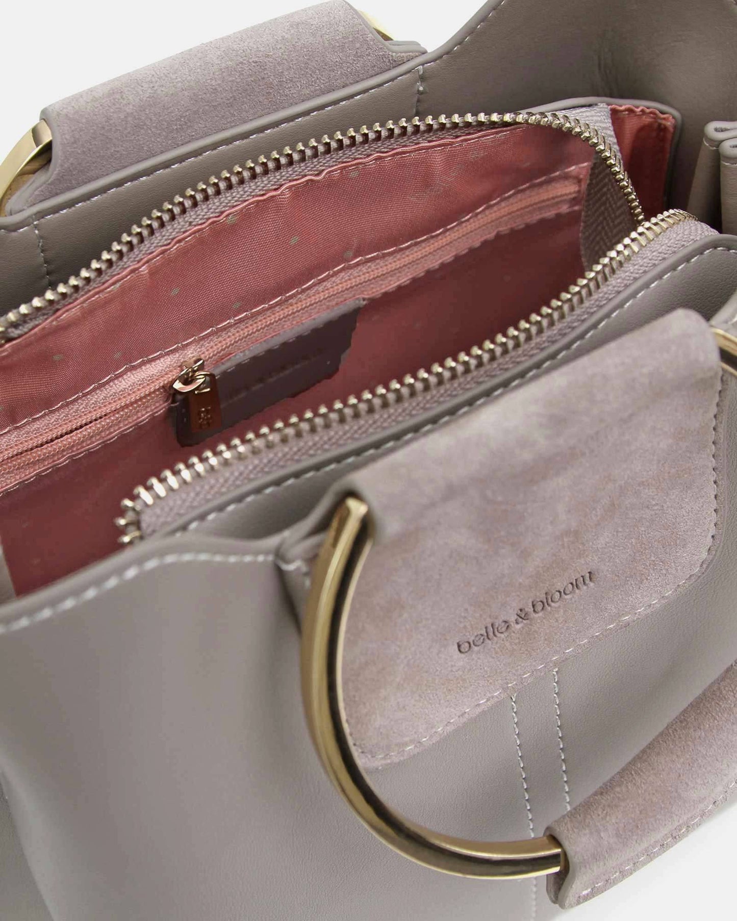 Close-up-detail-of-Taupe-leather-handbag_69694085-c5c6-404a-b2a1-dd8d47d1229d.jpg