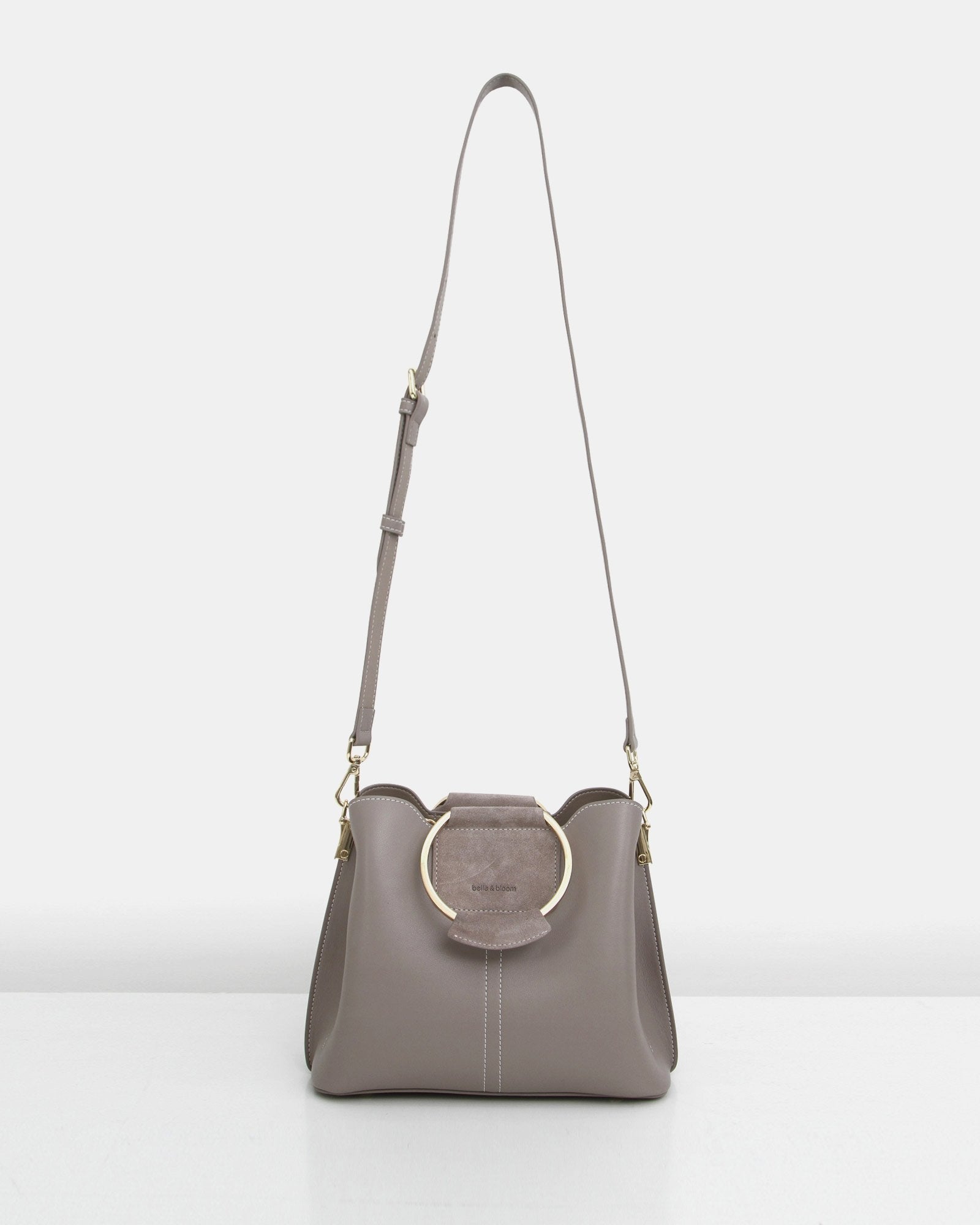 Taupe-handbag-full-view_912f713f-1e52-4faa-84f8-1ed856f2ae54.jpg