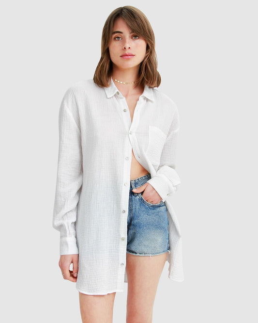 south-coast-white-oversized-shirt-front_3b6646bb-ab57-40f5-bf2c-95fae4fd3c85.jpg